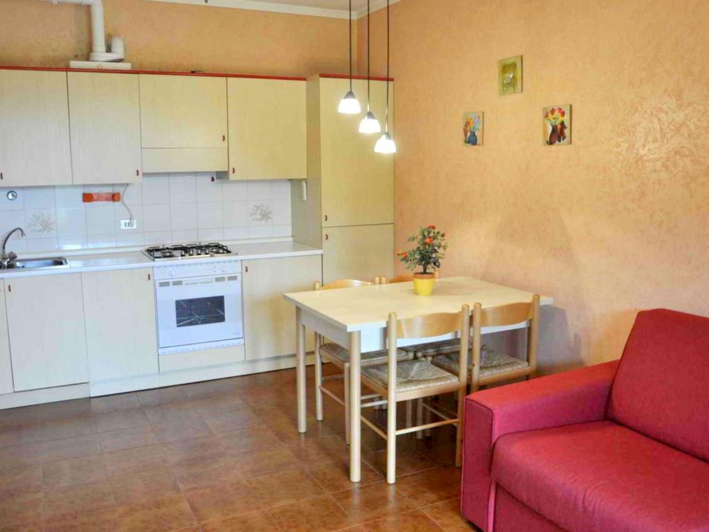 Belvilla By Oyo Enticing Holiday Home With Pool Lazise Zewnętrze zdjęcie