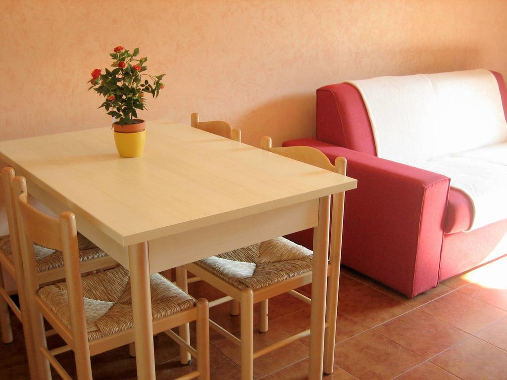 Belvilla By Oyo Enticing Holiday Home With Pool Lazise Zewnętrze zdjęcie